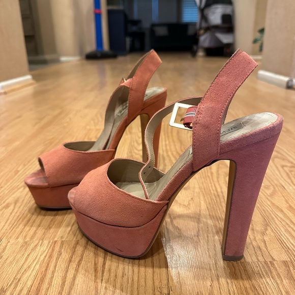 Coral platform heels Steve Madden size 9. Used. - Picture 5 of 10